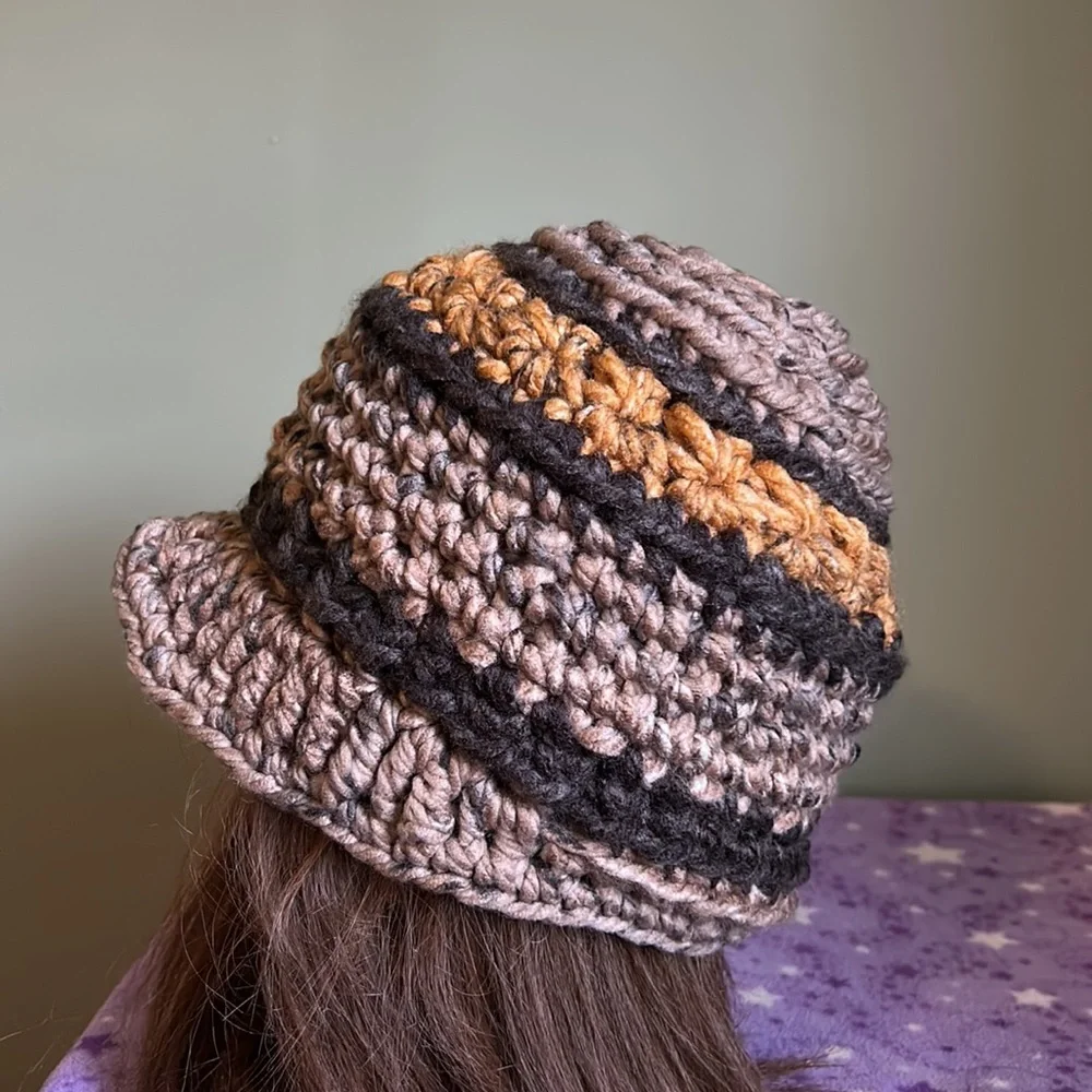 Chic Crochet chunky newsboy medium new hot - Picture 5 of 10
